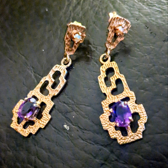 Vintage 14k gold and Amethyst Earrings